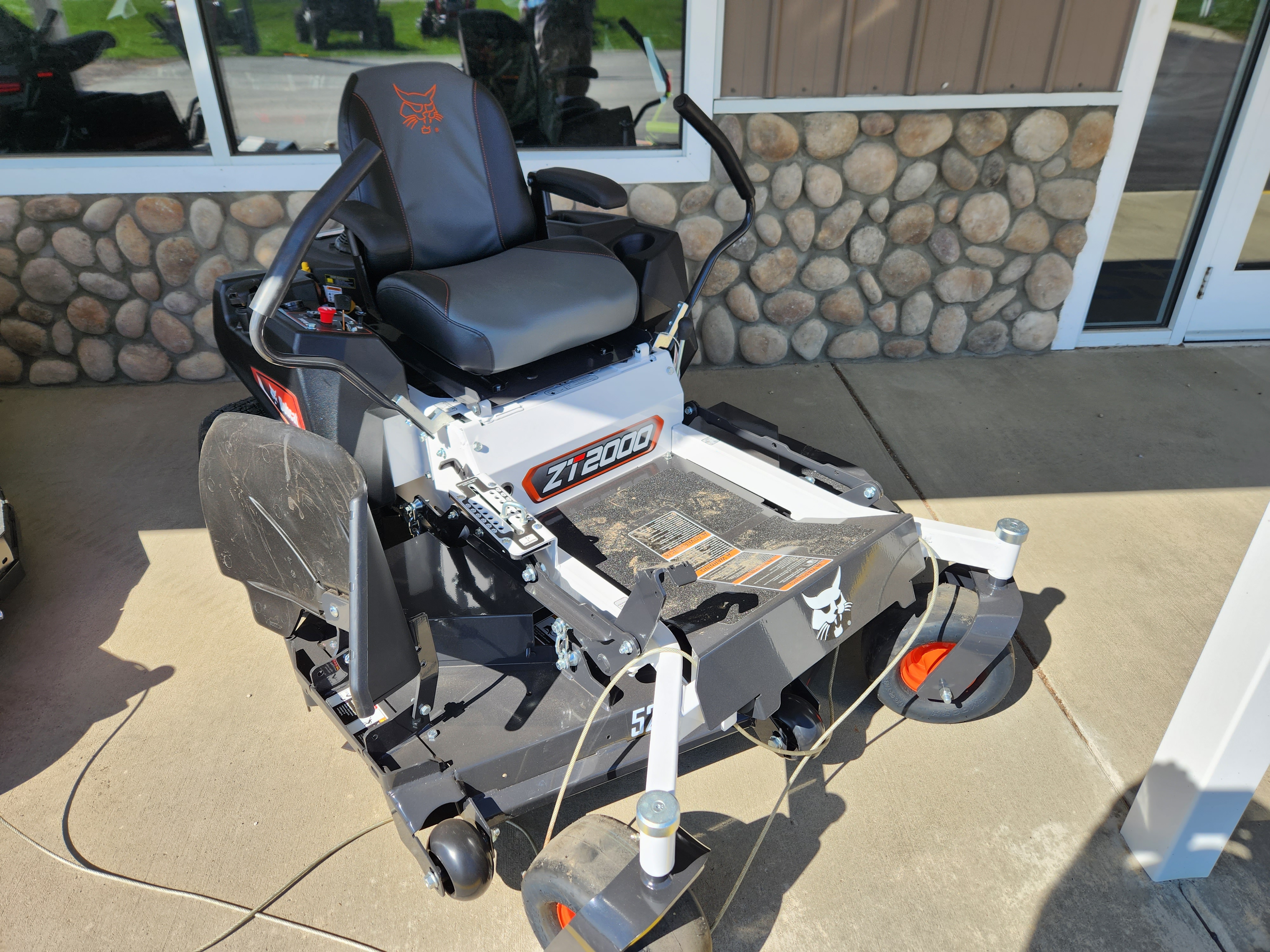 New 2025 Bobcat ZT2000 52 in. Kawasaki FR691V 21.5 hp White