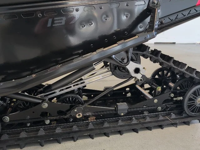 2026 Polaris 650 INDY XC 137 ES in Two Harbors, Minnesota - Photo 12