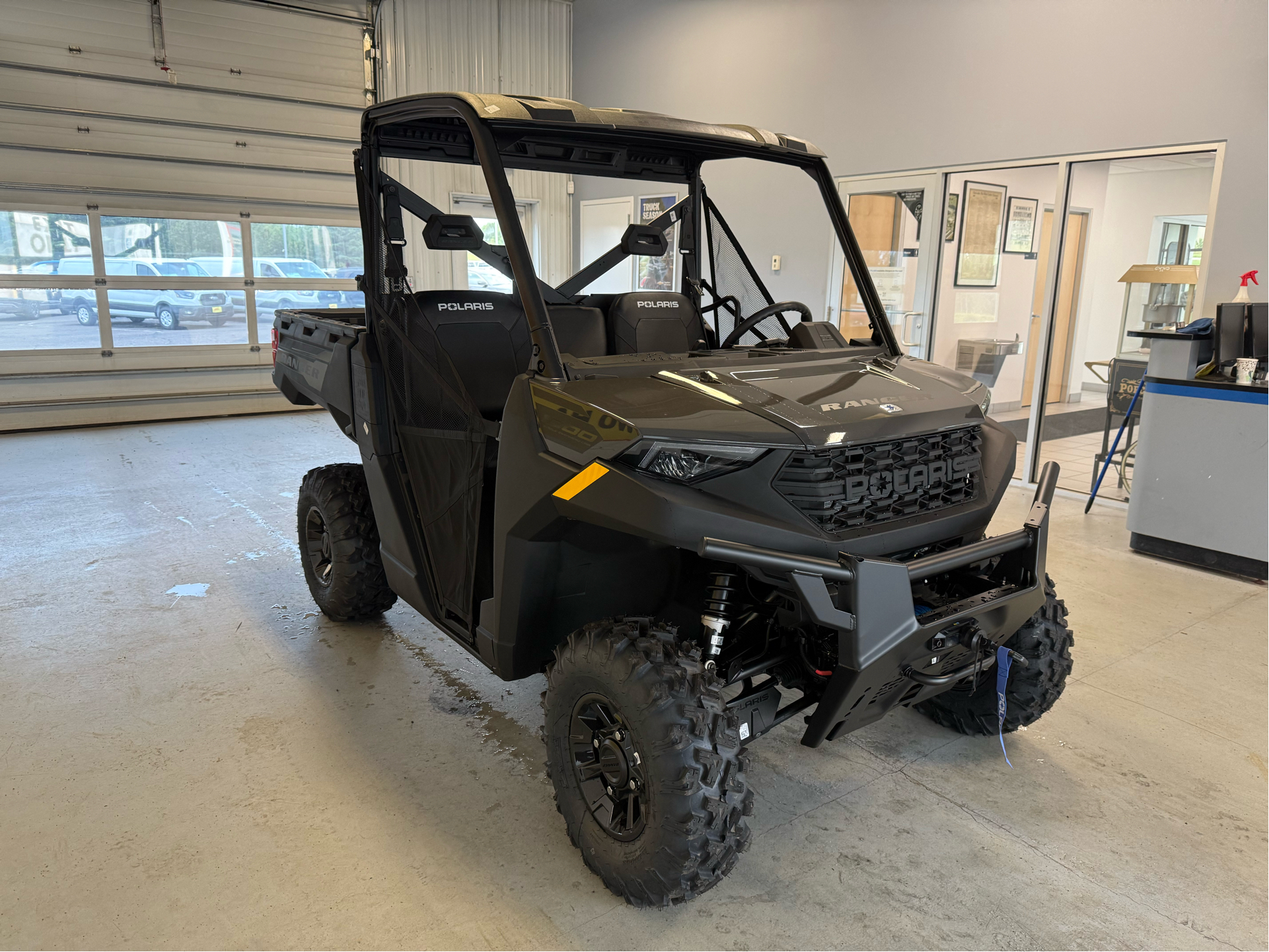 2025 Polaris Ranger 1000 Premium in Two Harbors, Minnesota - Photo 5