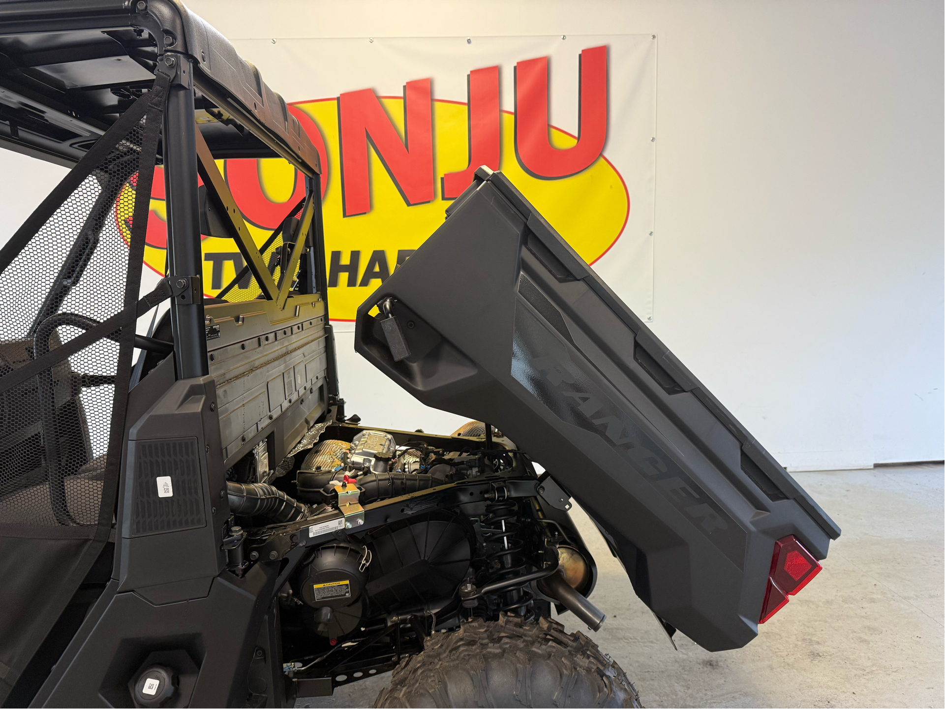 2025 Polaris Ranger 1000 Premium in Two Harbors, Minnesota - Photo 10