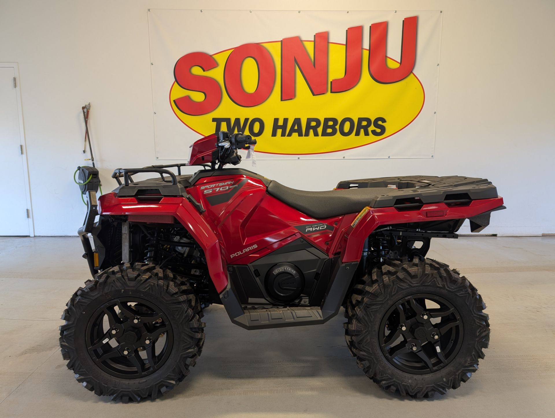 2026 Polaris Sportsman 570 Trail in Two Harbors, Minnesota - Photo 2