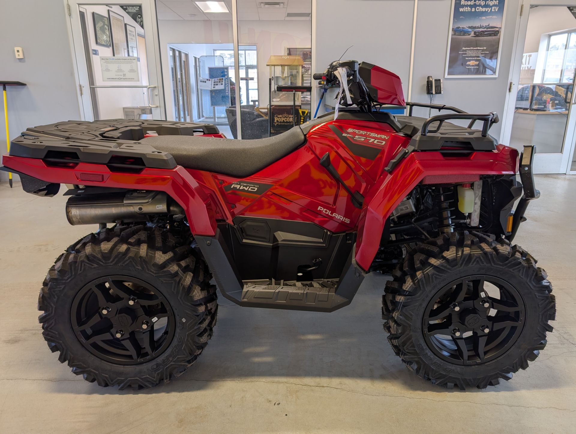 2026 Polaris Sportsman 570 Trail in Two Harbors, Minnesota - Photo 6