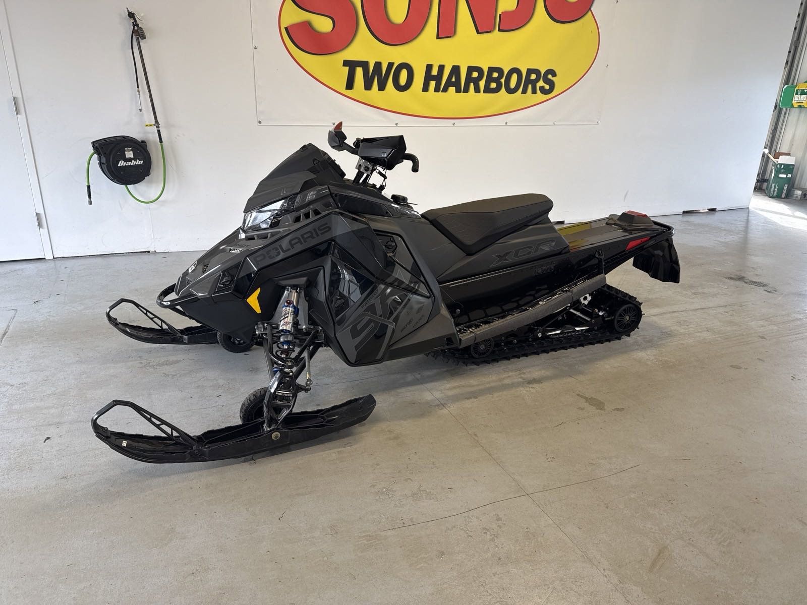 2025 Polaris Patriot 9R INDY XCR 136 SC ES in Two Harbors, Minnesota - Photo 2