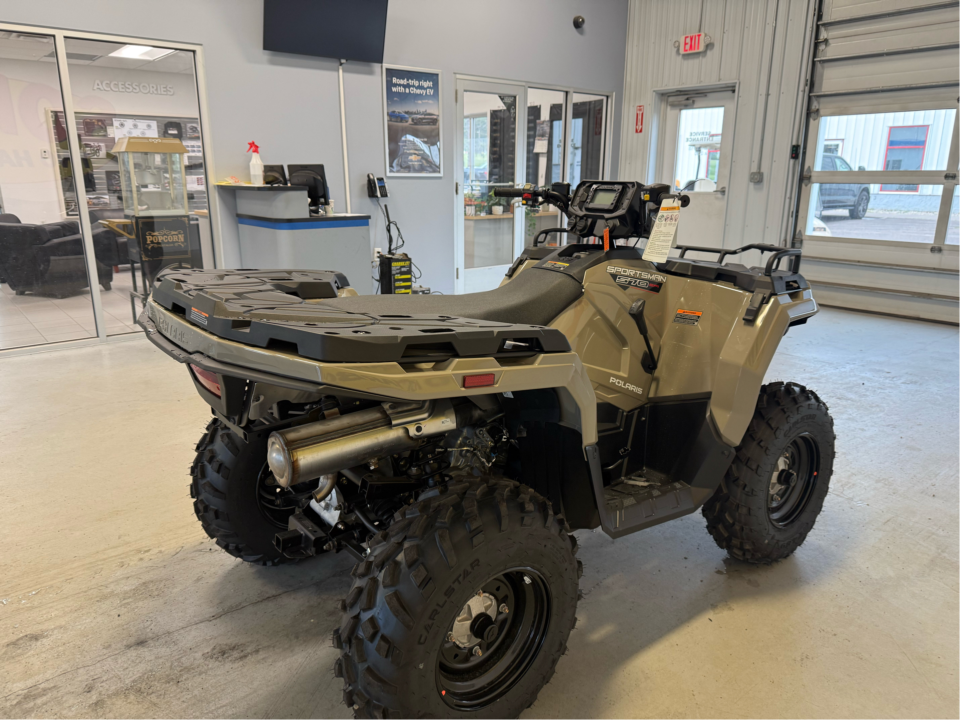 2025 Polaris Sportsman 570 in Two Harbors, Minnesota - Photo 4