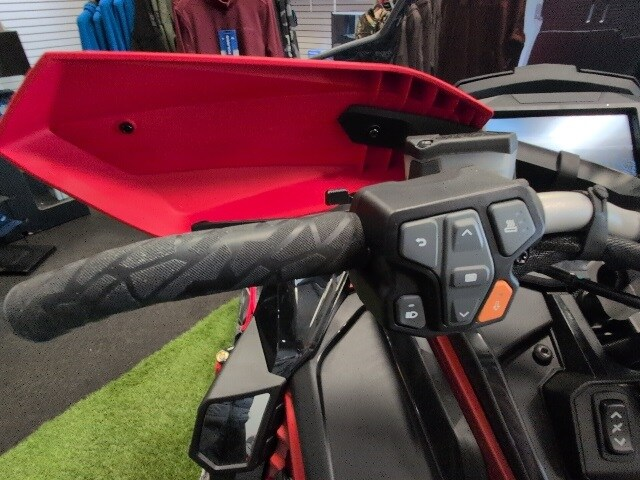 2025 Polaris Patriot Boost INDY VR1 137 Dynamix SC ES in Two Harbors, Minnesota - Photo 9