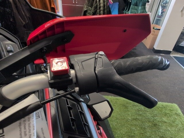 2025 Polaris Patriot Boost INDY VR1 137 Dynamix SC ES in Two Harbors, Minnesota - Photo 10