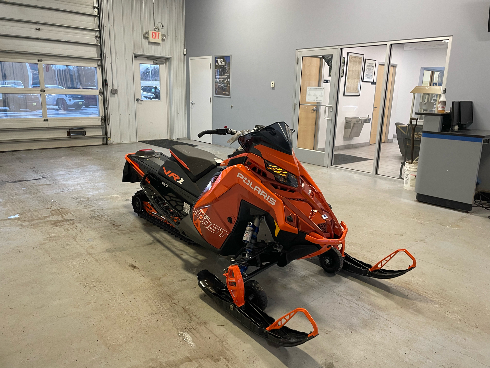 2024 Polaris Patriot Boost Indy VR1 137 SC ES in Two Harbors, Minnesota - Photo 5