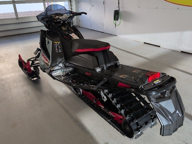 2026 Polaris 650 INDY VR1 137 SC ES in Two Harbors, Minnesota - Photo 3