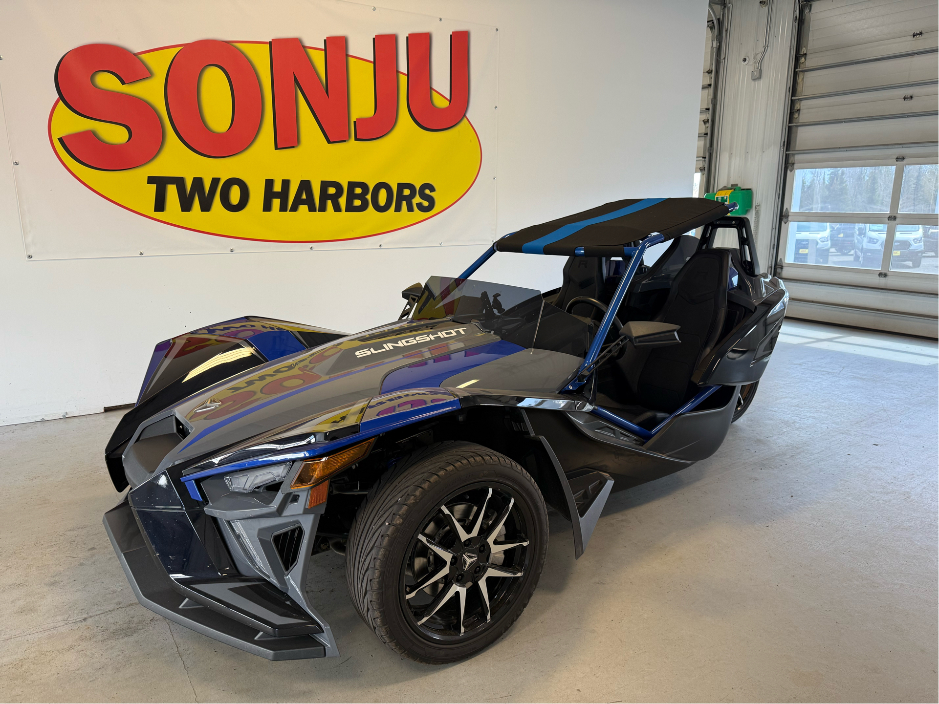 2021 Polaris Slingshot R in Two Harbors, Minnesota - Photo 1