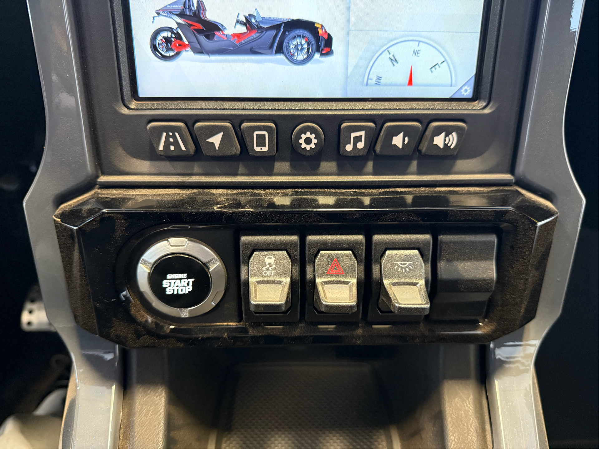 2021 Polaris Slingshot R in Two Harbors, Minnesota - Photo 12