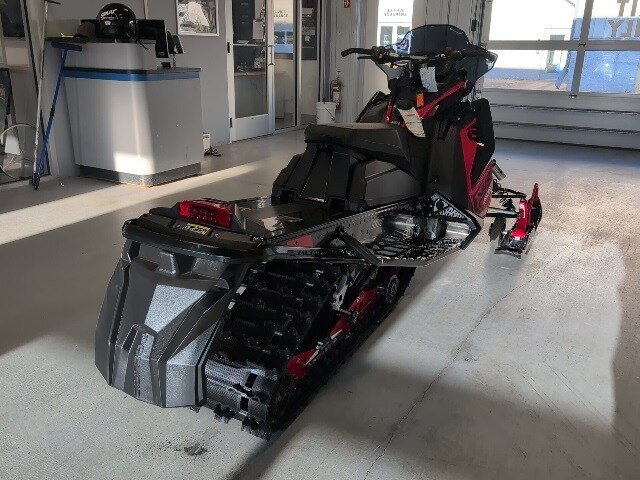 2026 Polaris 650 INDY VR1 137 SC ES in Two Harbors, Minnesota - Photo 5