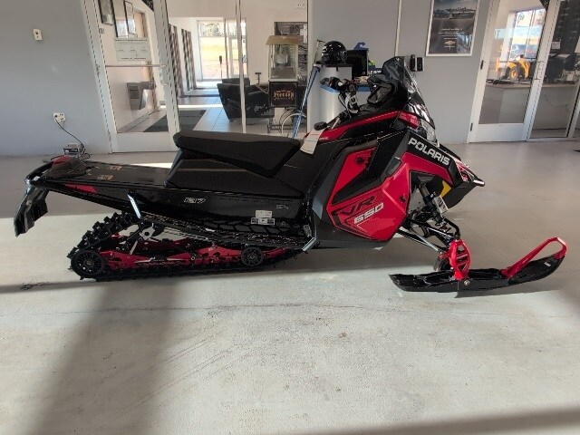 2026 Polaris 650 INDY VR1 137 SC ES in Two Harbors, Minnesota - Photo 6