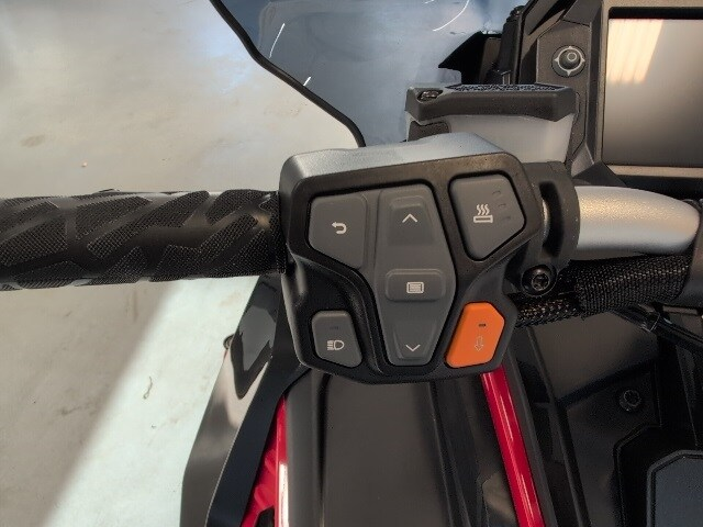 2026 Polaris 650 INDY VR1 137 SC ES in Two Harbors, Minnesota - Photo 13