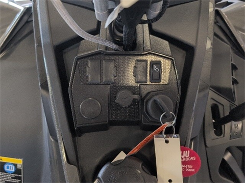 2025 Polaris 650 TITAN Adventure 155 1.8 ES in Two Harbors, Minnesota - Photo 15