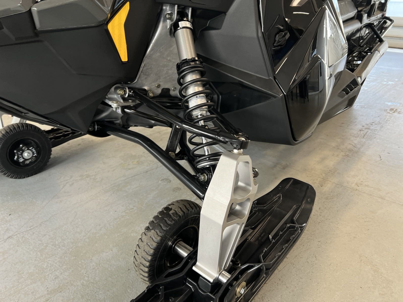 2025 Polaris 650 TITAN Adventure 155 1.8 ES in Two Harbors, Minnesota - Photo 8