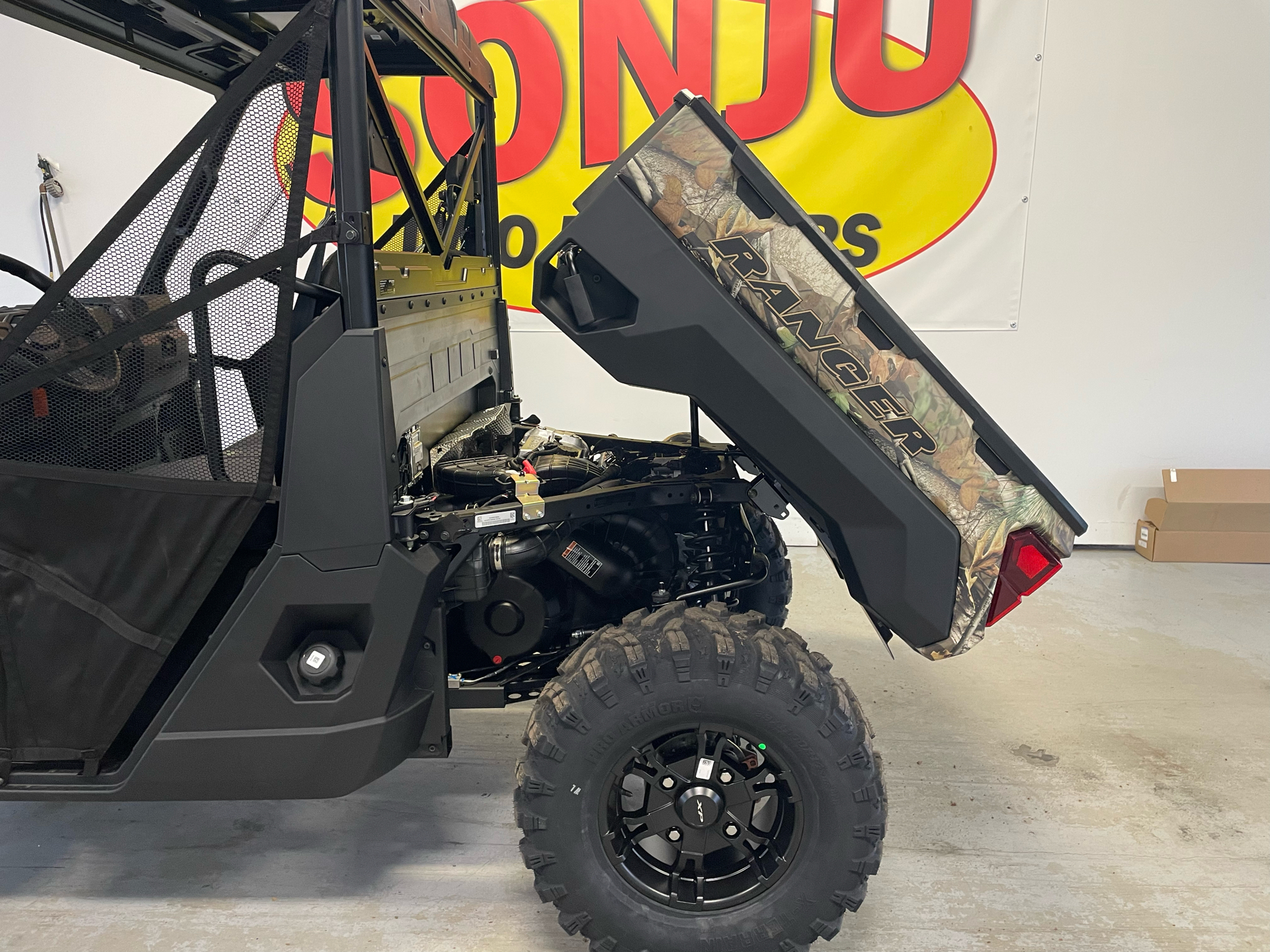 2025 Polaris Ranger XP 1000 Premium in Two Harbors, Minnesota - Photo 9