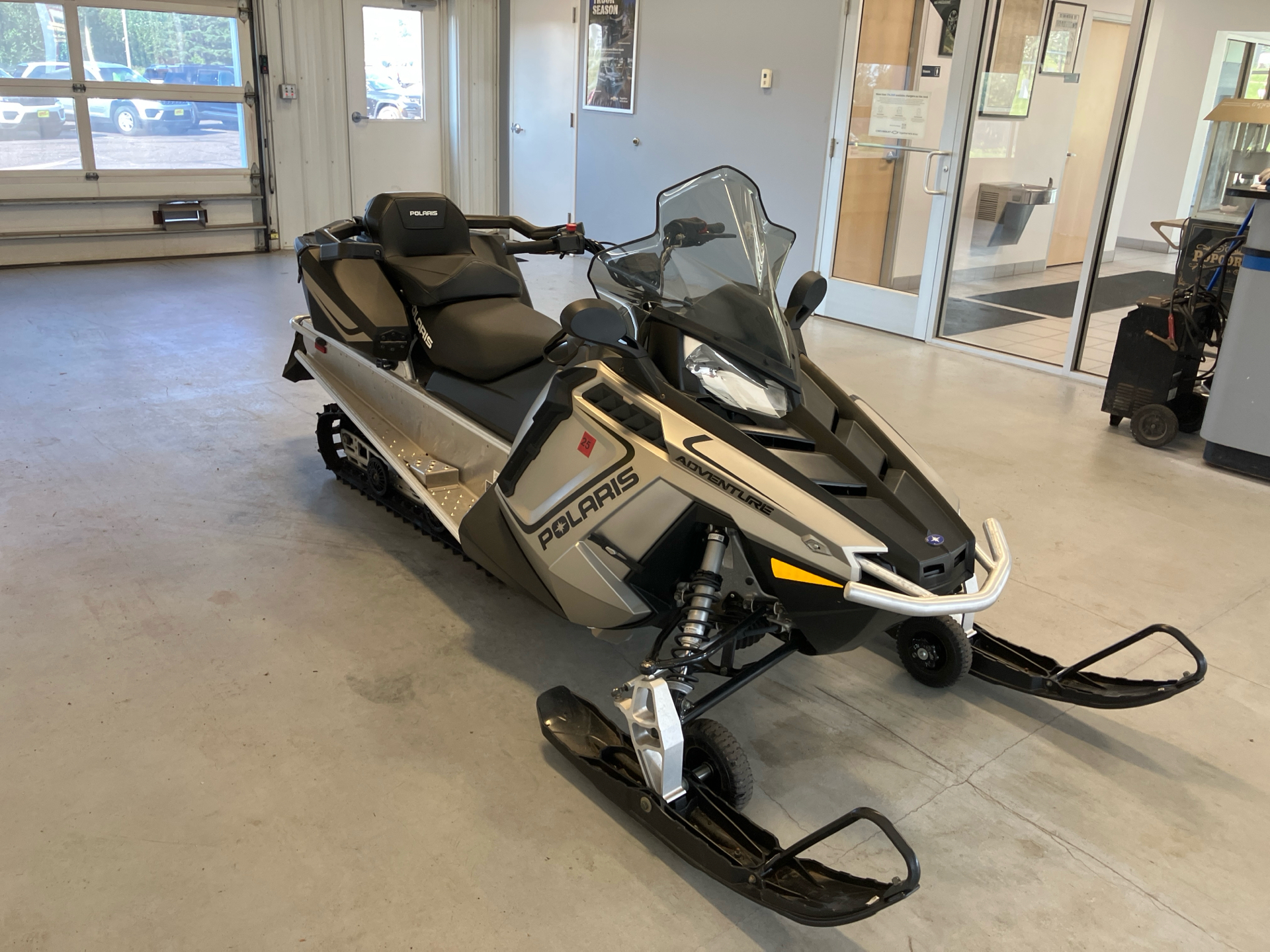 2023 Polaris 550 Indy Adventure 144 ES in Two Harbors, Minnesota - Photo 3