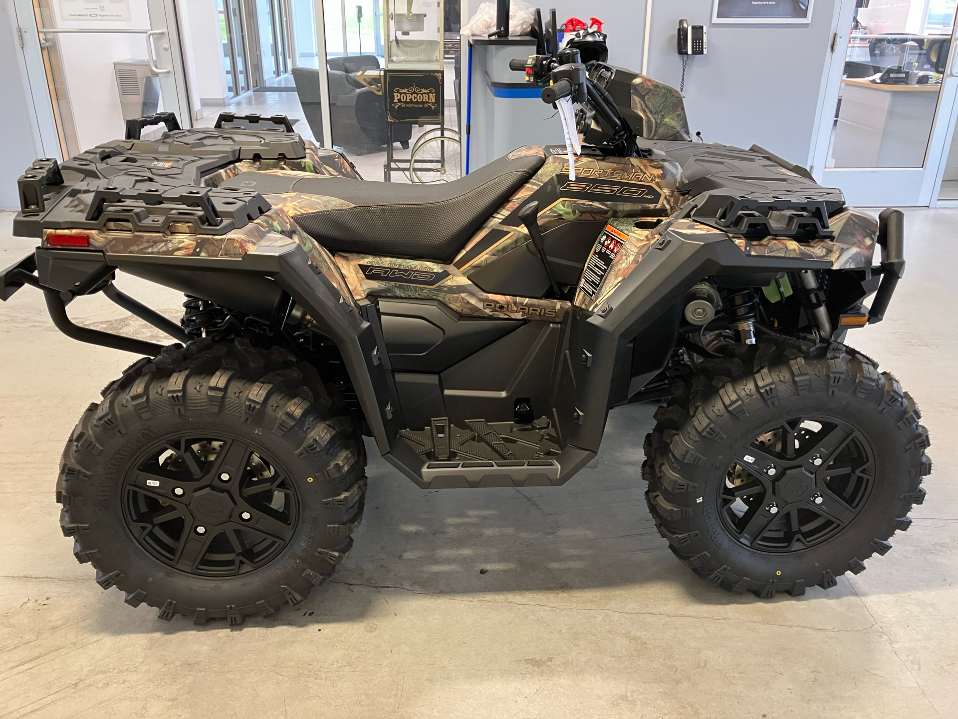 2026 Polaris Sportsman 850 Trail in Two Harbors, Minnesota - Photo 12