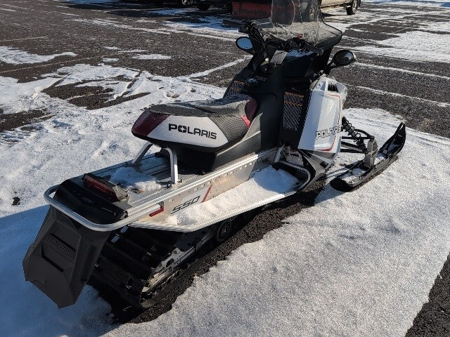 2022 Polaris 550 Indy 121 ES in Two Harbors, Minnesota - Photo 4