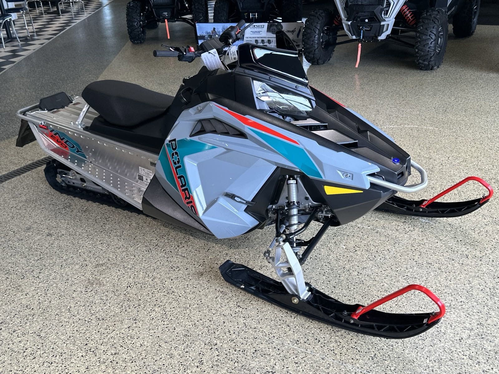 2024 Polaris 550 Indy EVO 121 ES in Two Harbors, Minnesota - Photo 3