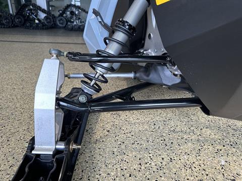 2024 Polaris 550 Indy EVO 121 ES in Two Harbors, Minnesota - Photo 17