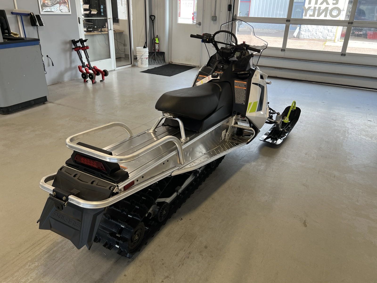 2025 Polaris 550 Voyageur 155 ES in Two Harbors, Minnesota - Photo 6