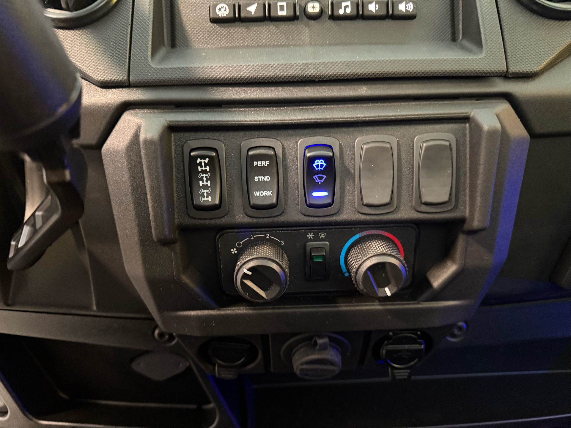 2025 Polaris Ranger XP 1000 NorthStar Edition Ultimate in Two Harbors, Minnesota - Photo 15