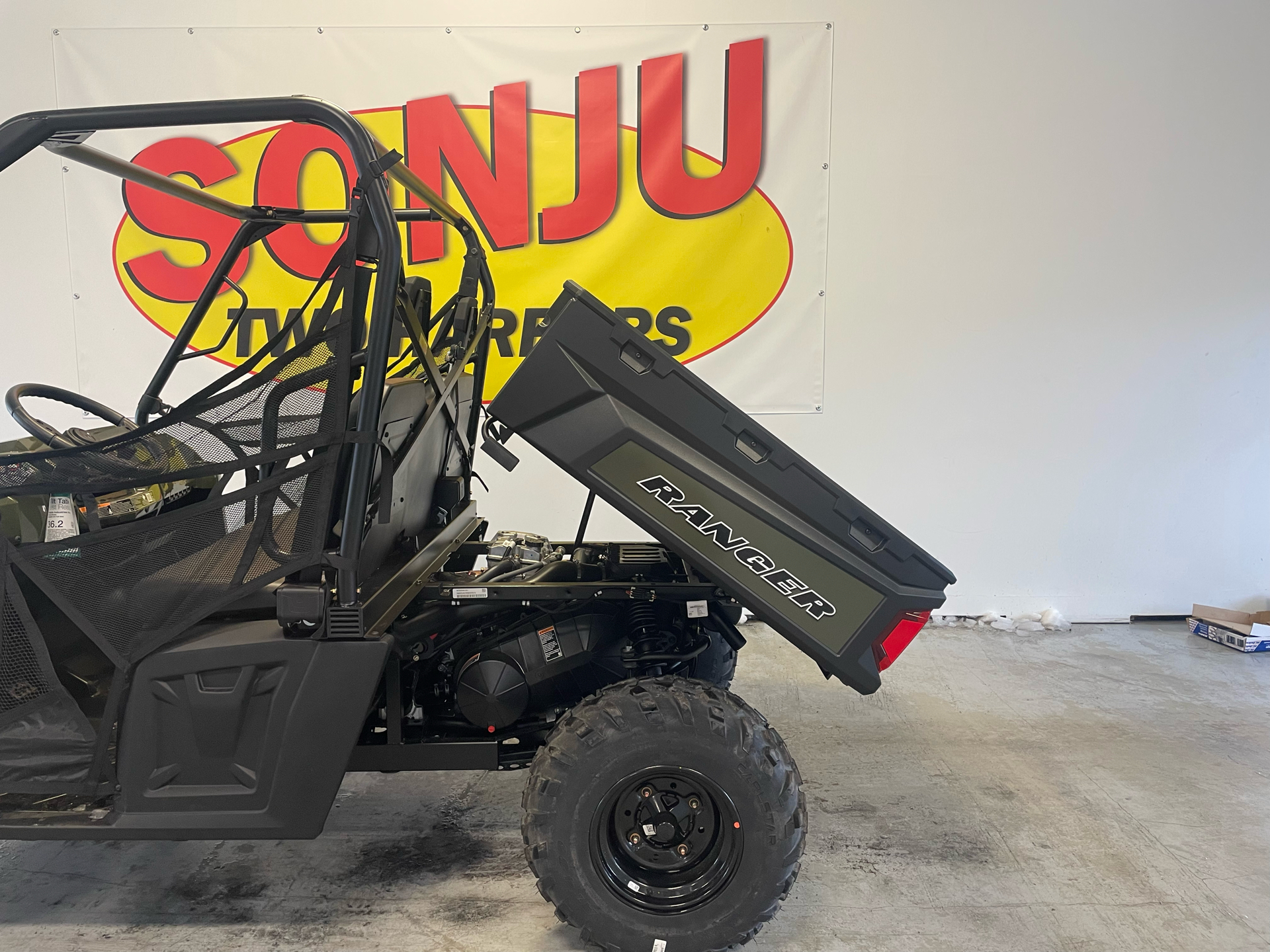 2025 Polaris Ranger 570 Full-Size in Two Harbors, Minnesota - Photo 9