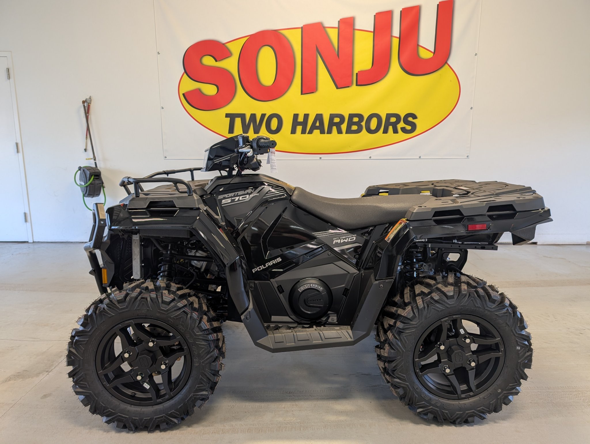 2026 Polaris Sportsman 570 Trail in Two Harbors, Minnesota - Photo 2