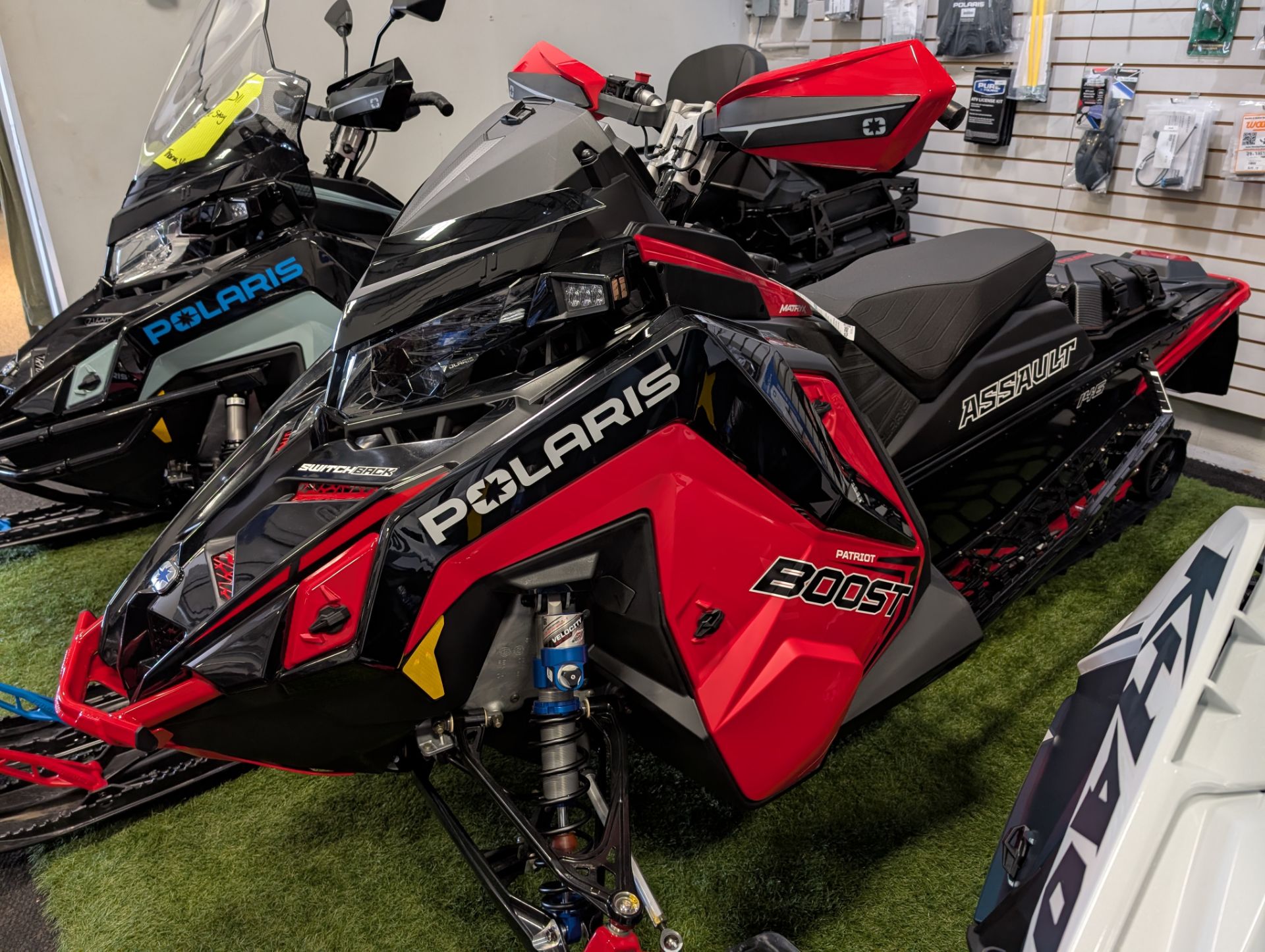 2026 Polaris Patriot Boost Switchback Assault 146 - Escape IFS 2.0 SC ES in Two Harbors, Minnesota - Photo 4