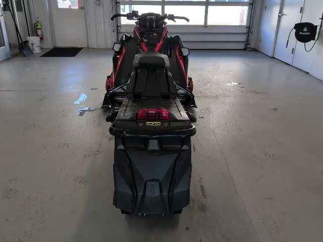 2022 Polaris 850 Indy XCR 136 SC in Two Harbors, Minnesota - Photo 4