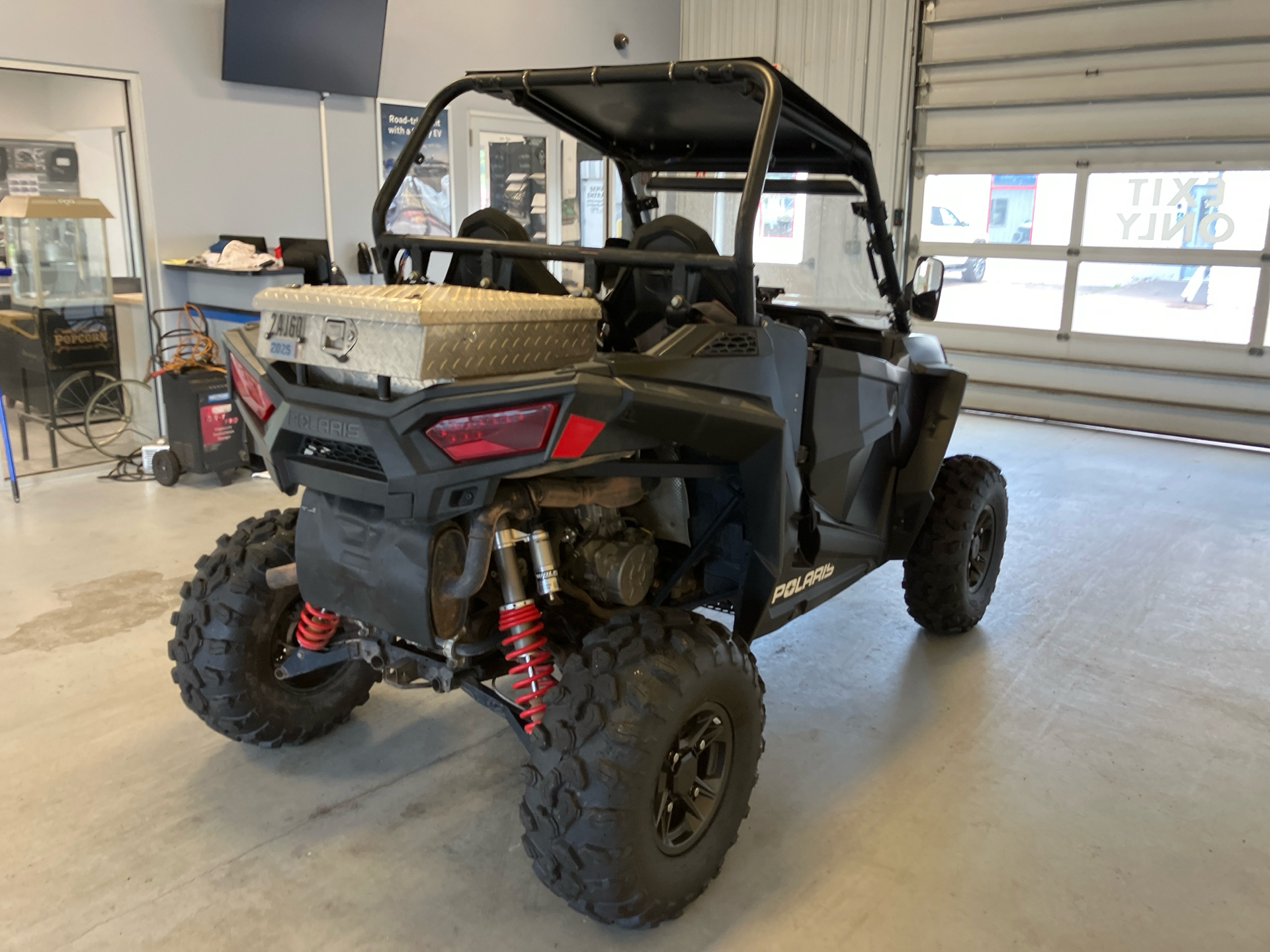 2017 Polaris RZR S 1000 EPS in Two Harbors, Minnesota - Photo 4