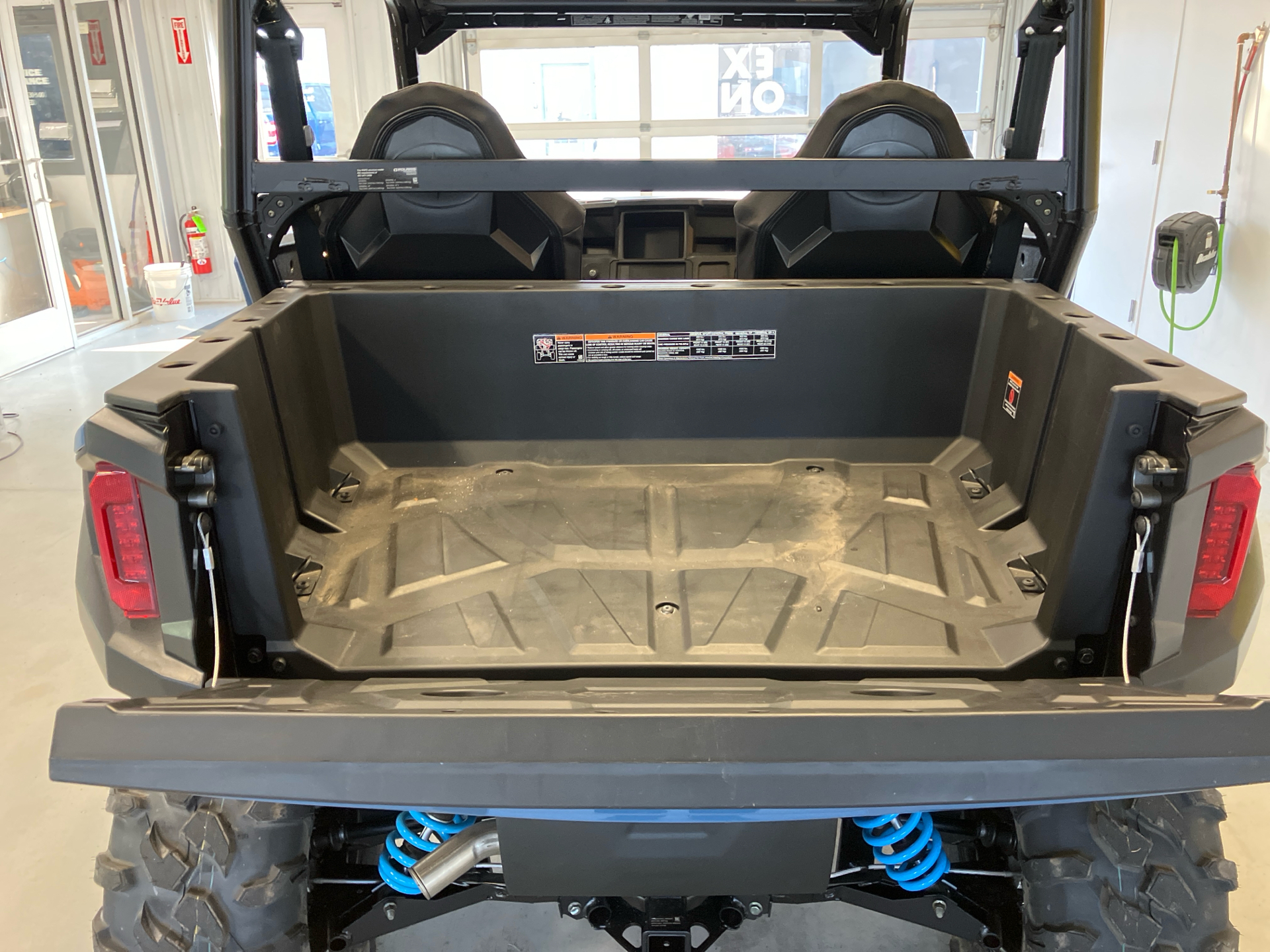 2025 Polaris General 1000 Premium in Two Harbors, Minnesota - Photo 6