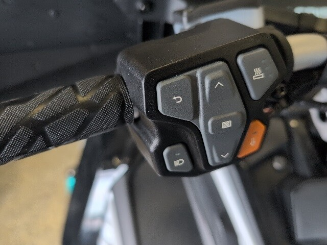 2025 Polaris Patriot Boost Switchback Assault 146 SC ES in Two Harbors, Minnesota - Photo 10