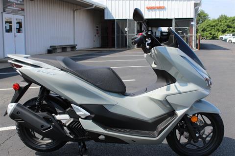 New 2025 Honda PCX, Sanford NC | Specs, Price, Photos | Pearl Gray