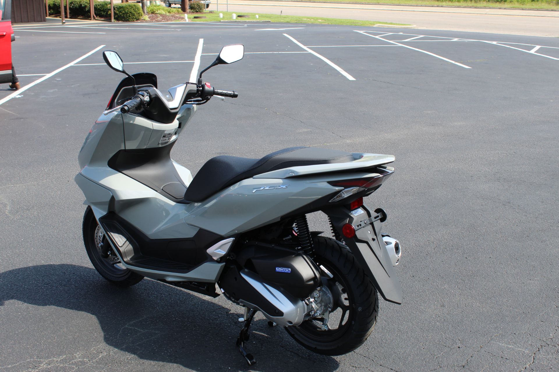 New 2025 Honda PCX, Sanford NC | Specs, Price, Photos | Pearl Gray