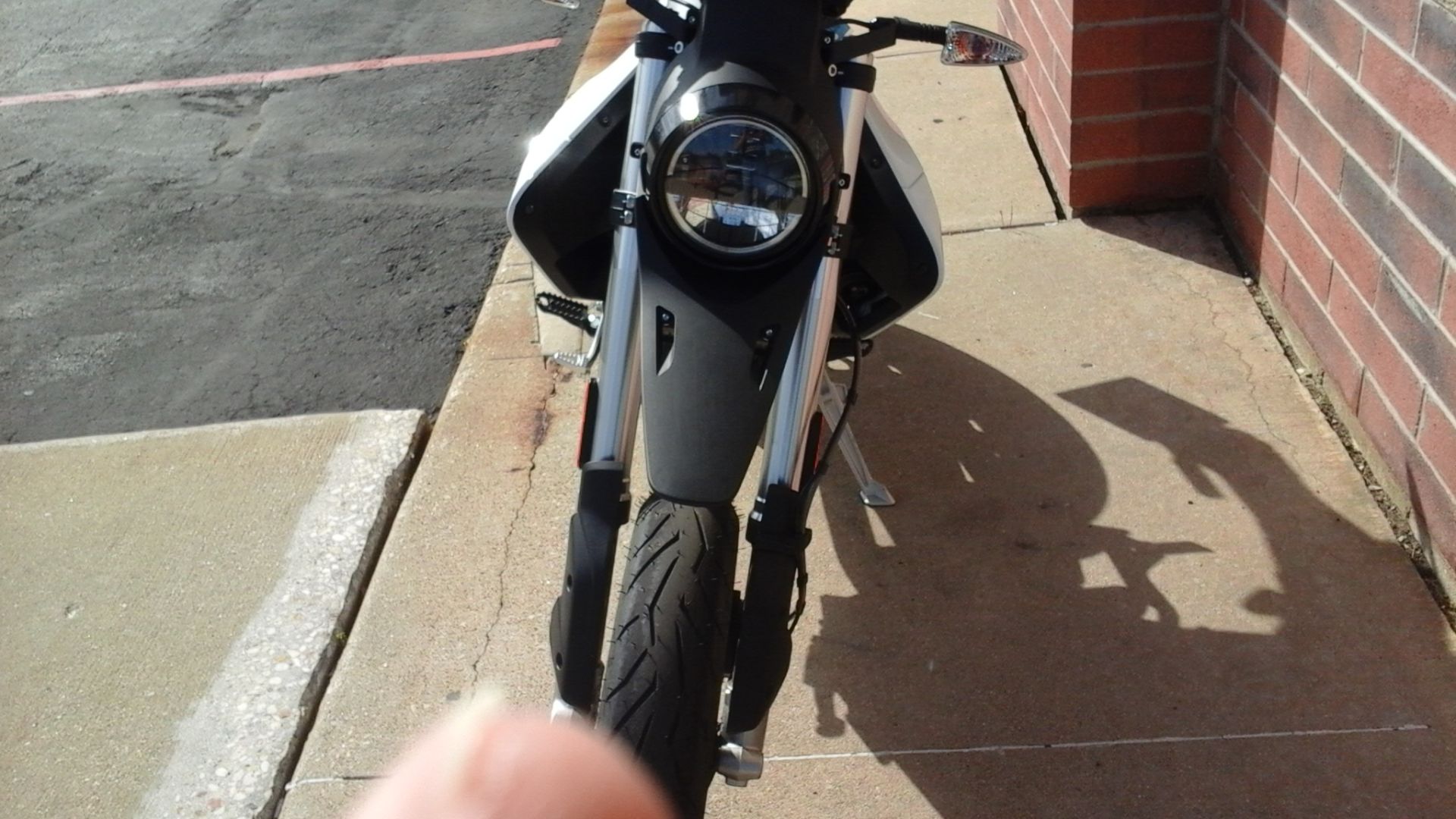 New 2024 Zero Motorcycles FXE Motorcycles For Sale Near Milwaukee