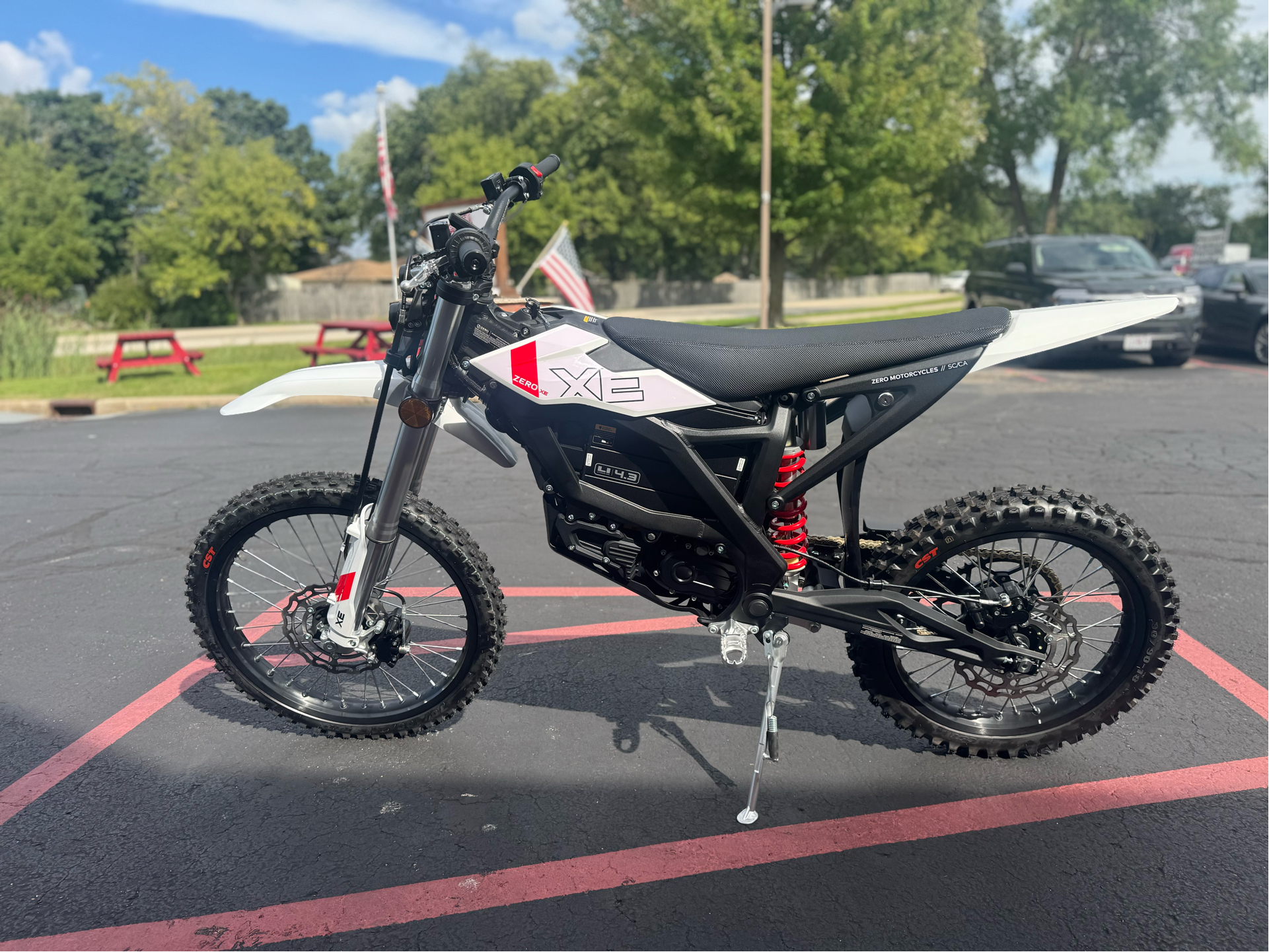 New 2026 Zero Motorcycles XE Motorcycles For Sale Near Milwaukee