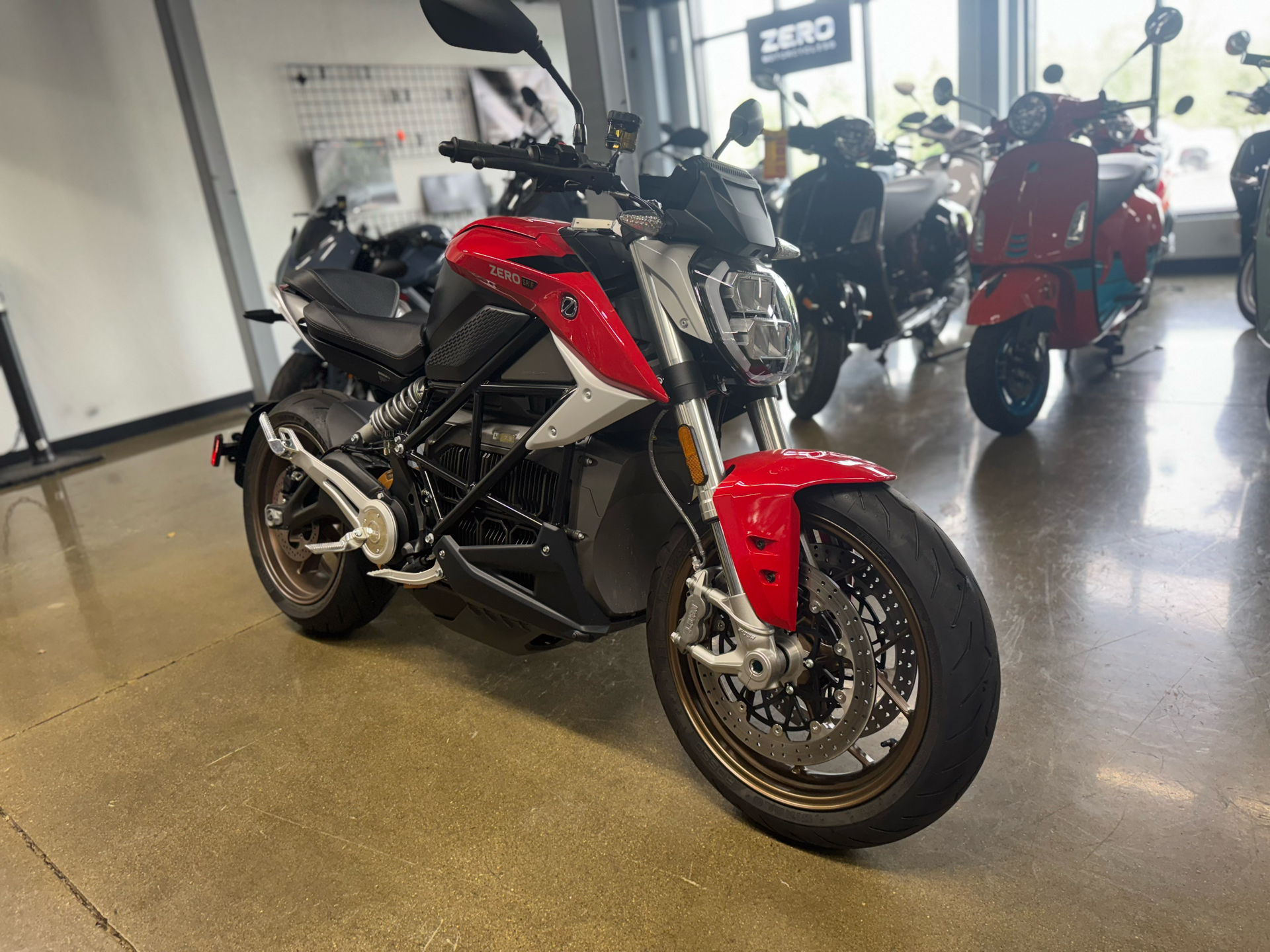 New 2024 Zero Motorcycles SR/F Motorcycles For Sale Near Milwaukee