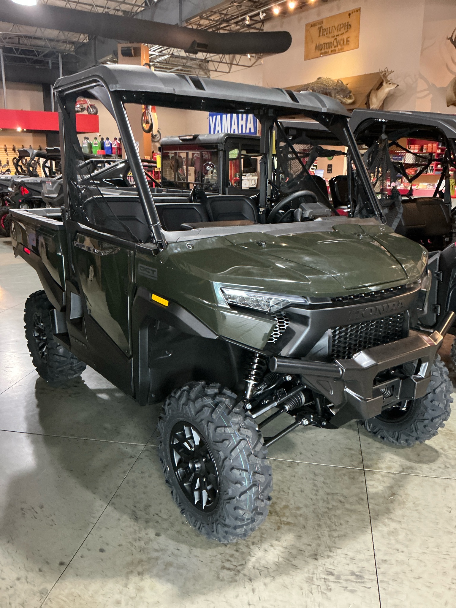 2026 Honda Pioneer 1000 Deluxe 1