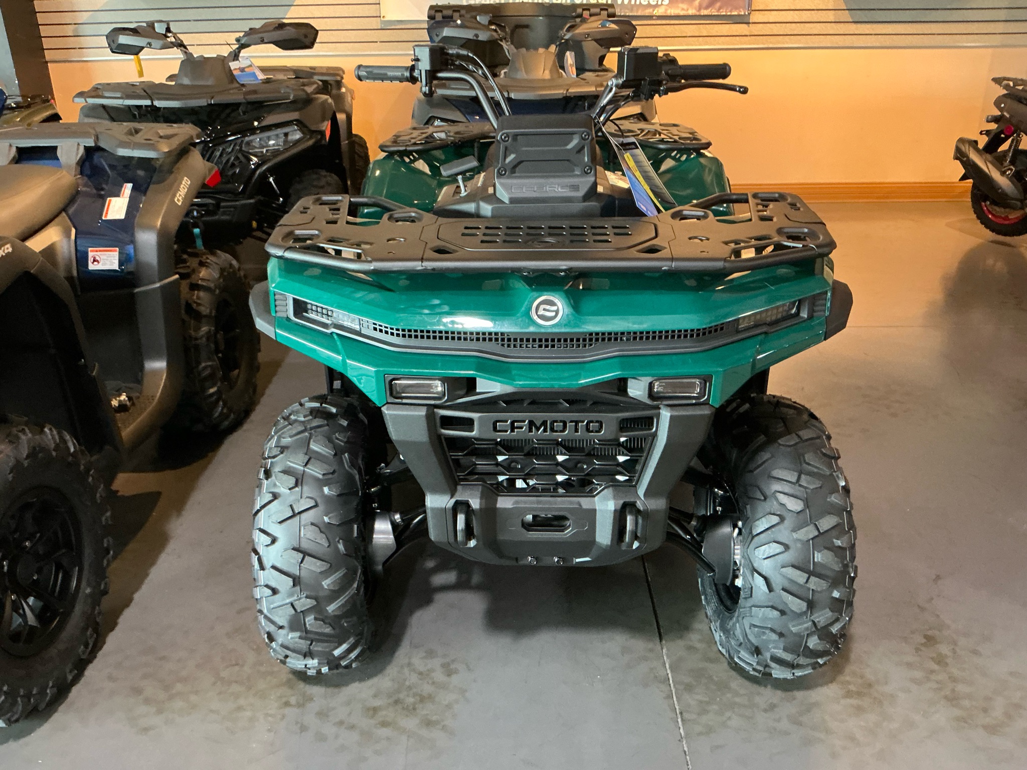2027 CFORCE C4