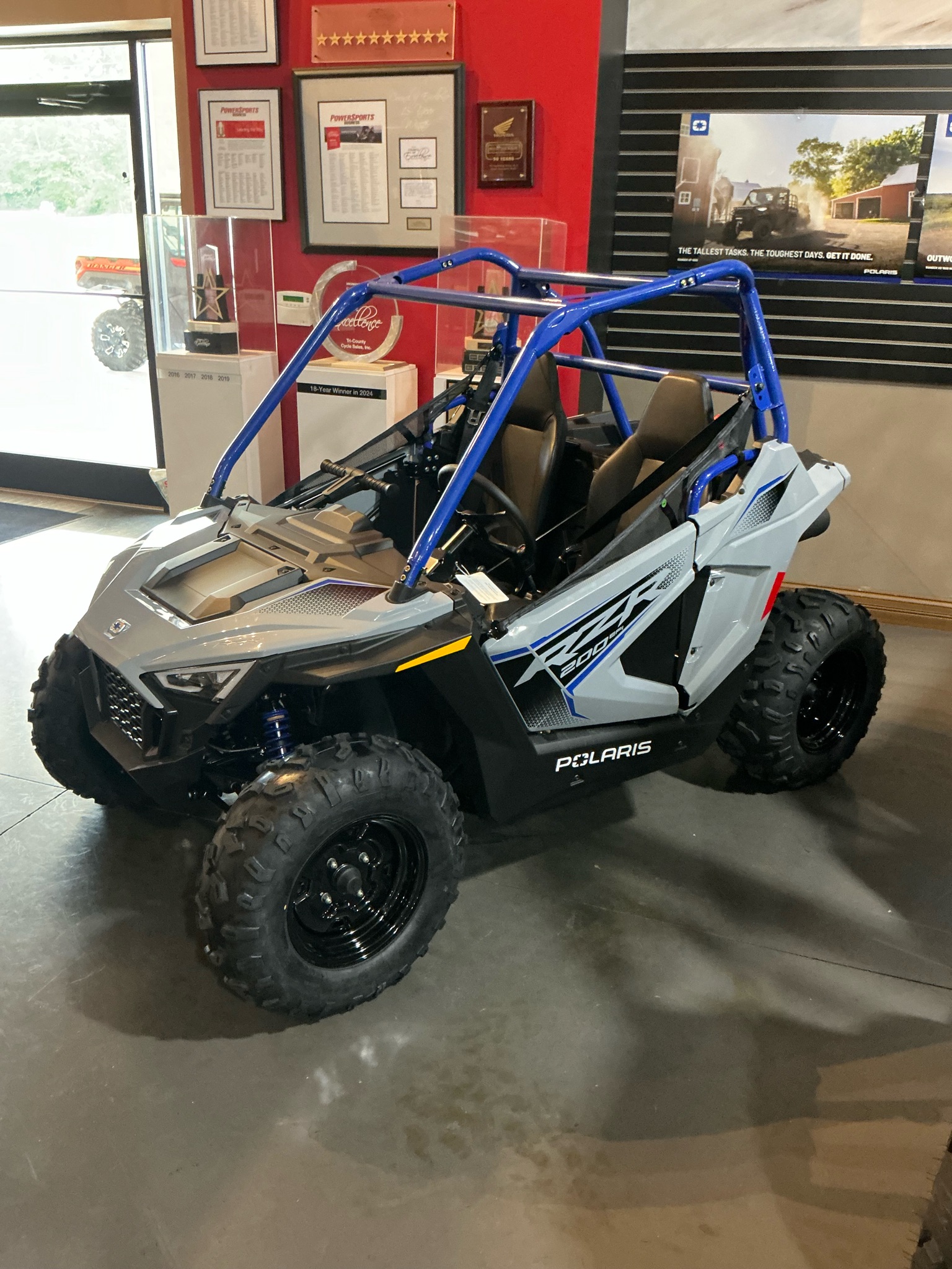 2026 Polaris RZR 200 EFI 1