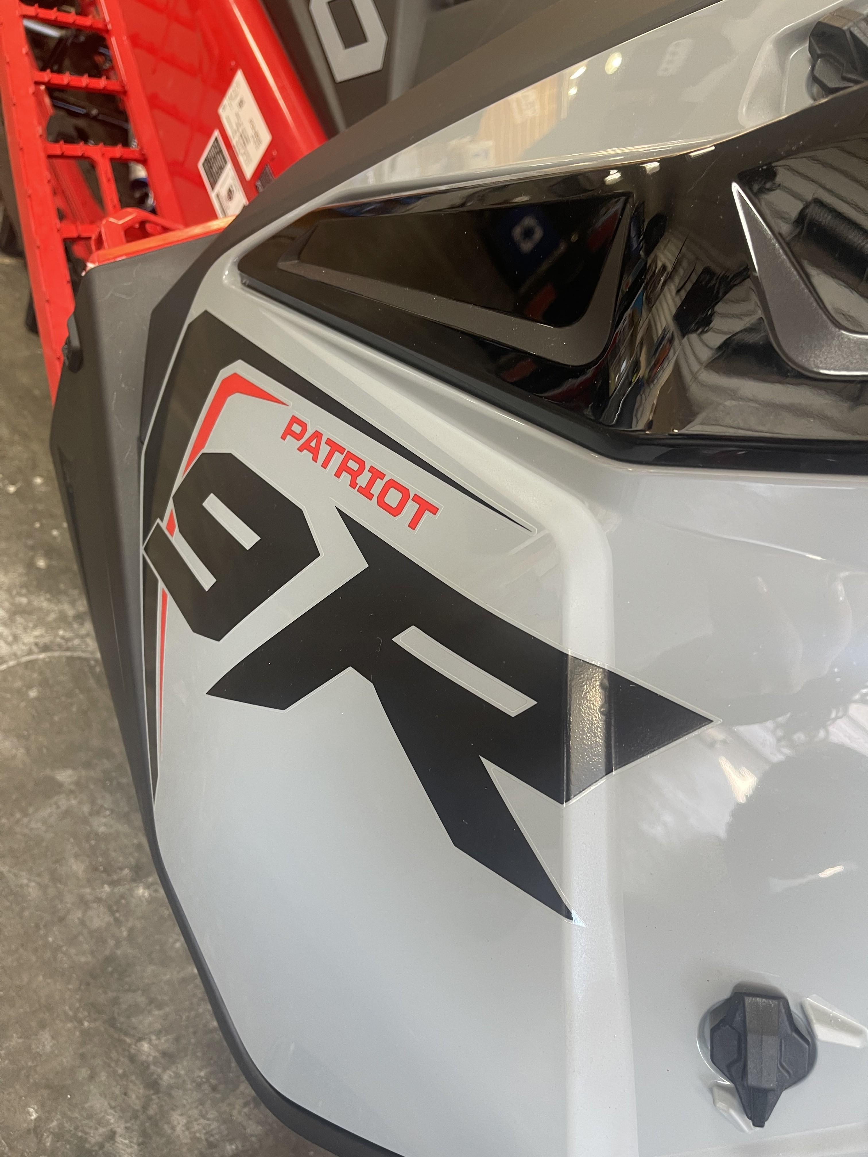2025 Polaris Patriot 9R PRO RMK 165 SC 3