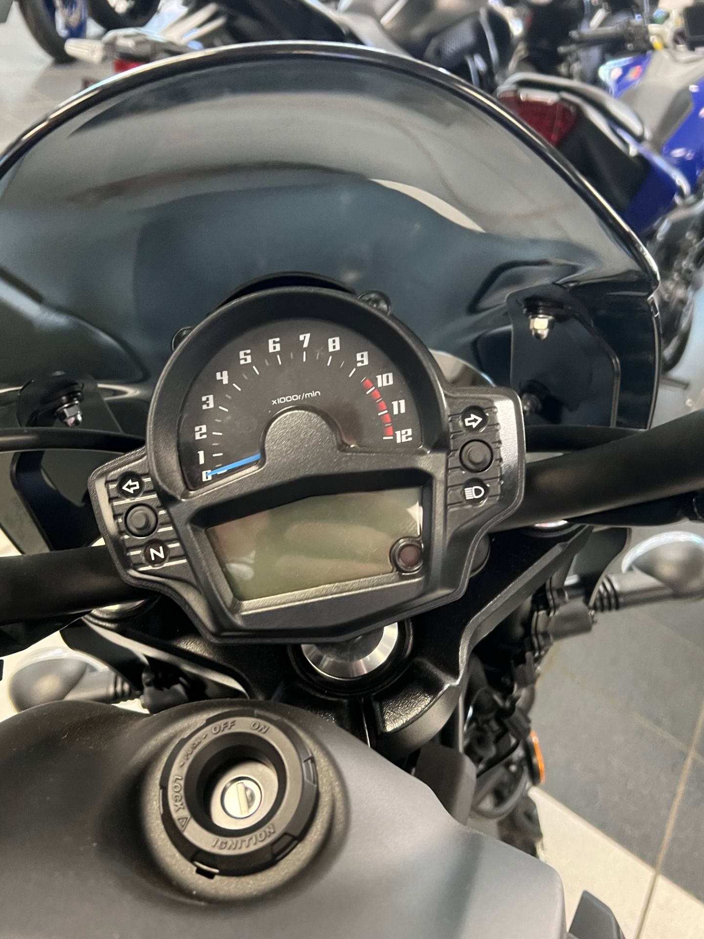 2024 Kawasaki Vulcan S Cafe ABS in Columbia, South Carolina - Photo 11