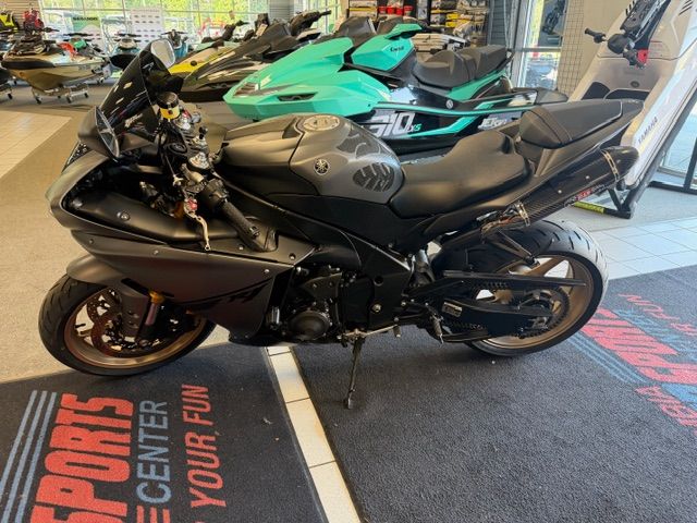 2014 Yamaha YZF-R1 in Columbia, South Carolina - Photo 4