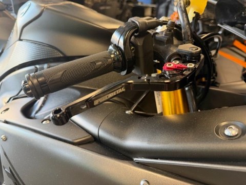 2014 Yamaha YZF-R1 in Columbia, South Carolina - Photo 13