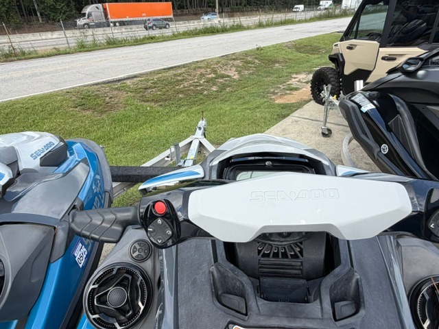 2019 Sea-Doo GTX photo 5