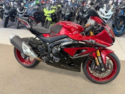 2025 Suzuki GSX-R1000R — photo 1 of 9