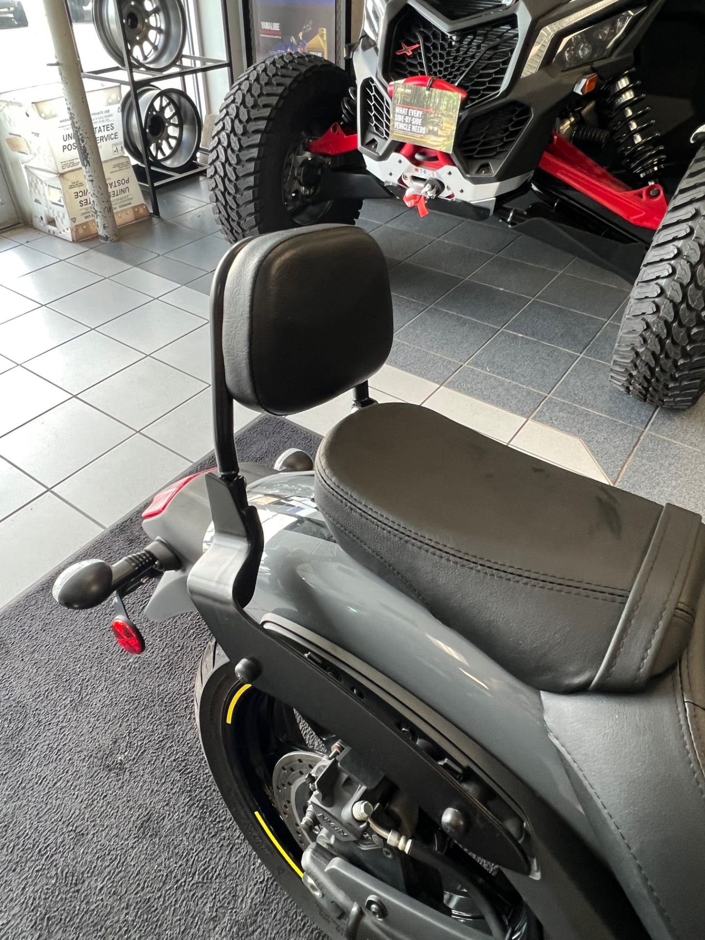 2023 Kawasaki Vulcan S Café in Columbia, South Carolina - Photo 11
