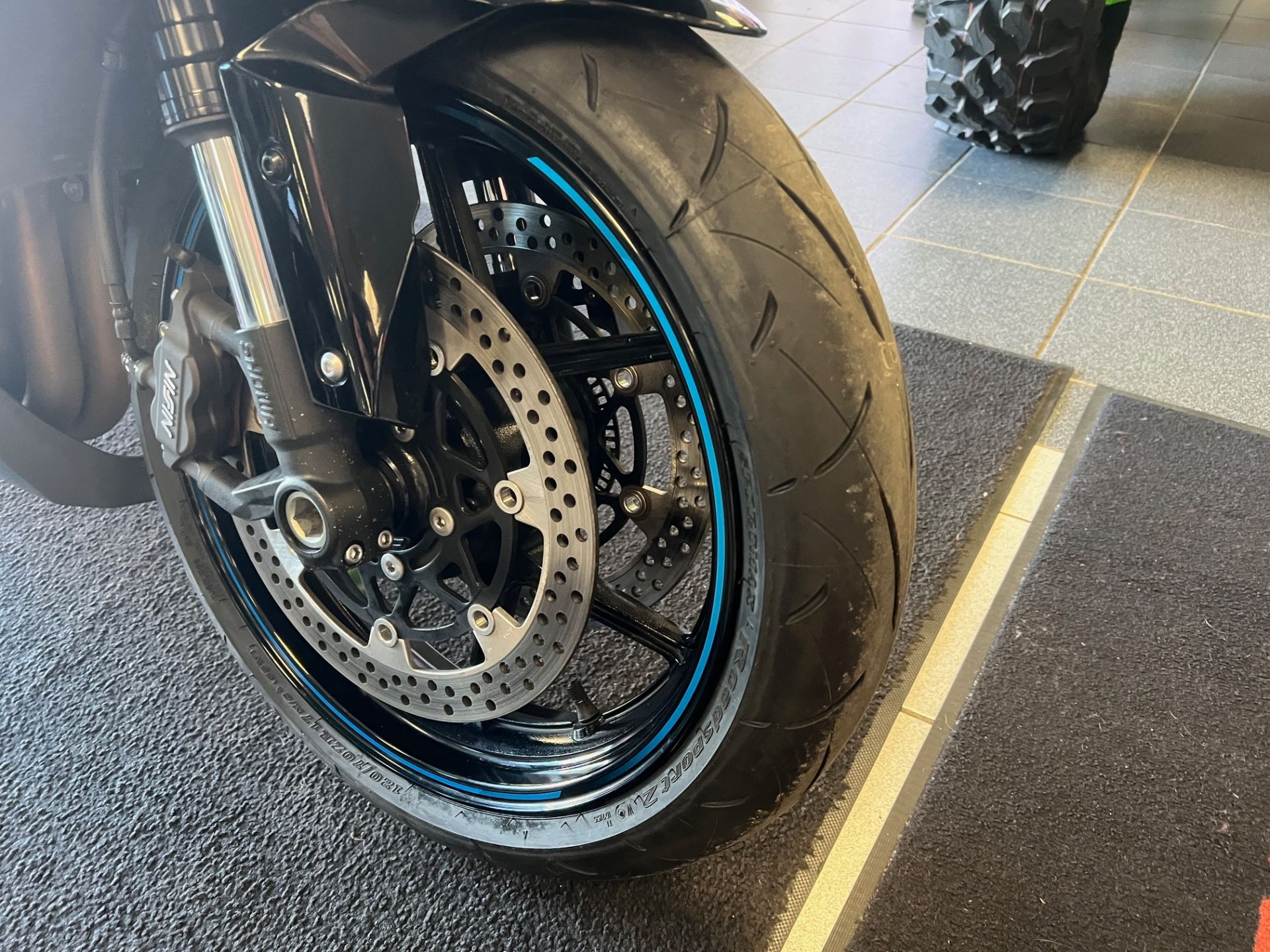 2025 Kawasaki Ninja ZX-6R in Columbia, South Carolina - Photo 13